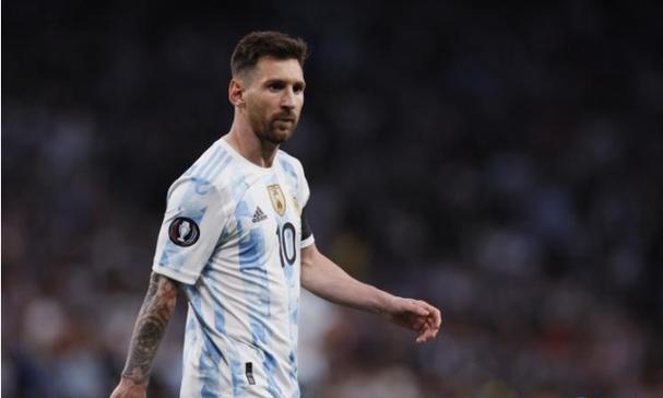 郭晶晶的“小肚子”，是打在畸形审美脸上最响亮的耳光